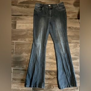 Venus Bootcut Jeans, Size 10L